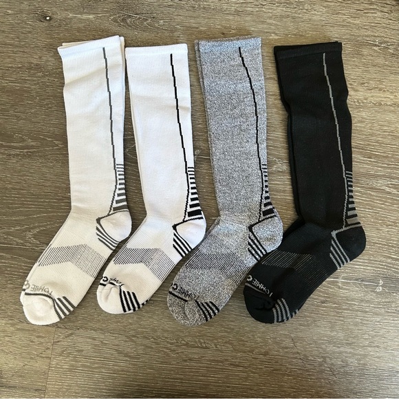 New Women’s Tommie Copper M 7-9.5 4 Pack of Over the Calf Compression Socks - Picture 2 of 7